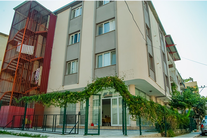 altay apart yurdumuz dolmustur izmir bornova yurtlar burada